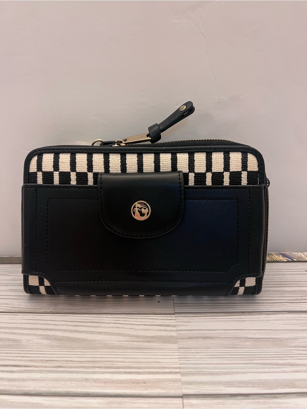 The Spartina 449 Linen Leather geometric Pattern Crossbody - Picture 4 of 13